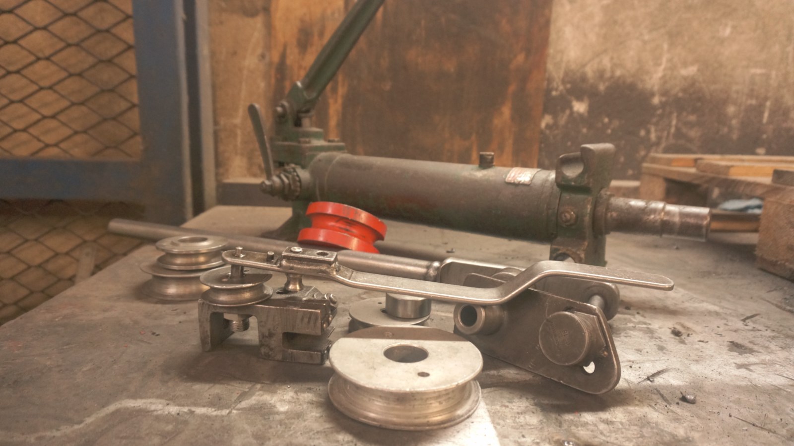 cintreuse pour tubes hydrauliques